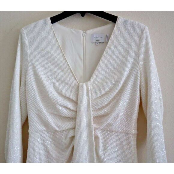 One33 Social Women's Sz 10 Ivory Sequined L/S V-Neck Cocktail Mini Dress $365 - Picture 3 of 13